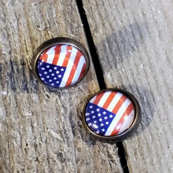 American Flag USA United States Antiqued Brass Stud Patriotic Handcrafted Earrin - Picture 3 of 7